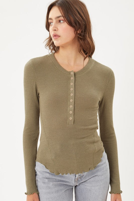 Daydreamer Waffle Henley in Olive